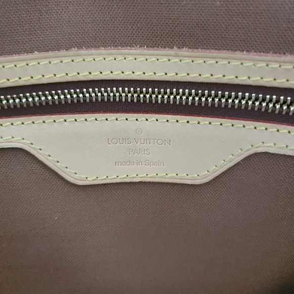 Authentic Louis Vuitton Monogram Messenger Bag - Picture 9 of 14